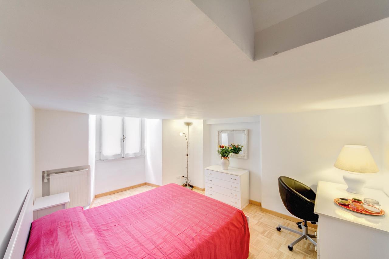 (120 m²) w okolicy Navona z 2 sypialnią/ami i 1 łazienką/ami Rzym Zewnętrze zdjęcie
