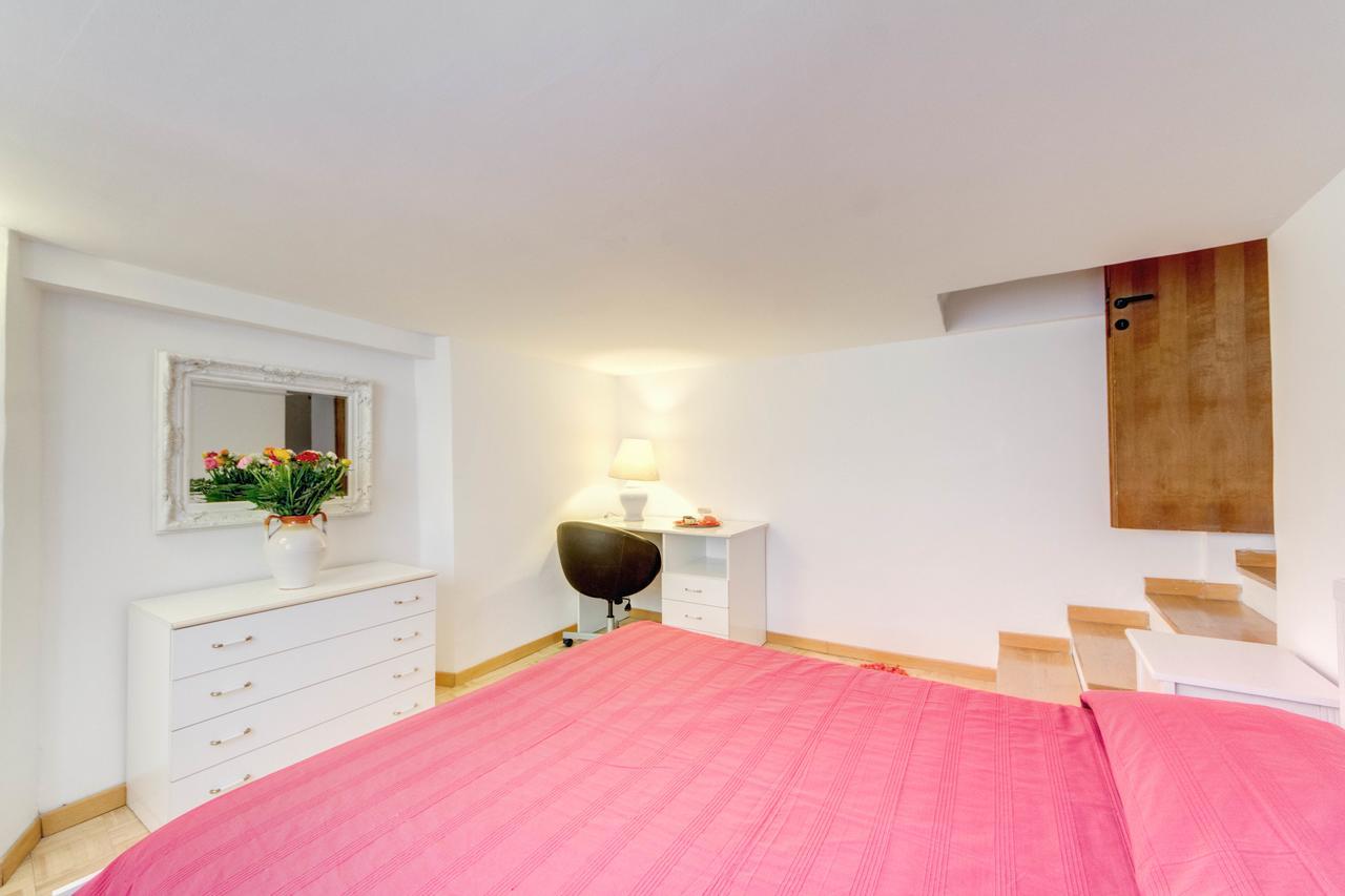(120 m²) w okolicy Navona z 2 sypialnią/ami i 1 łazienką/ami Rzym Zewnętrze zdjęcie