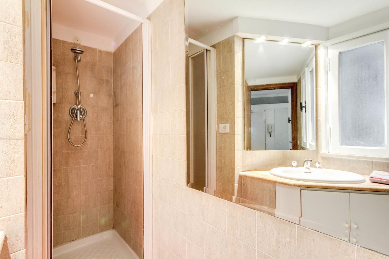 (120 m²) w okolicy Navona z 2 sypialnią/ami i 1 łazienką/ami Rzym Zewnętrze zdjęcie